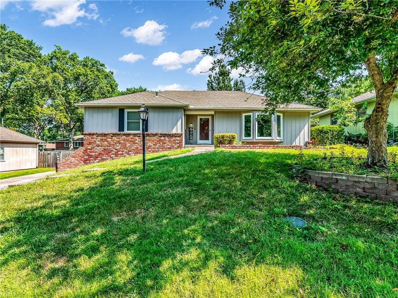 11308 62nd St, Raytown, MO 64133