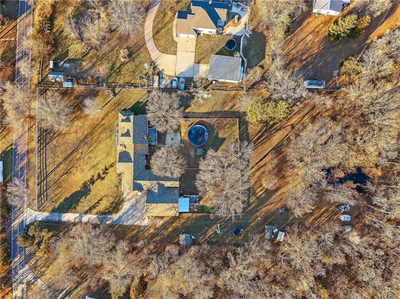 6513 SE Ryan Rd, Blue Springs, MO 64014