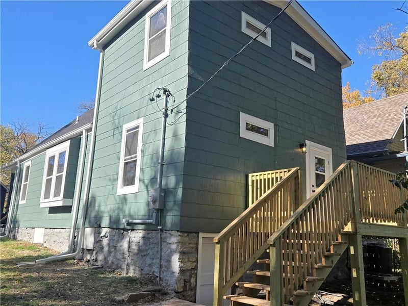 4333 Tracy Ave, Kansas City, MO 64110