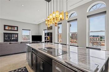 229 Ward Pw #1001B, Kansas City, MO 64112