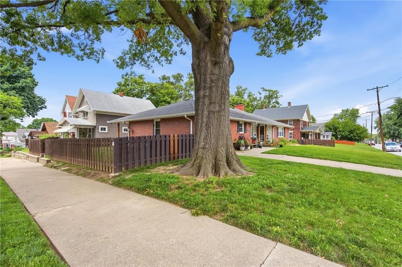 300 N 20th St, Kansas City, KS 66102