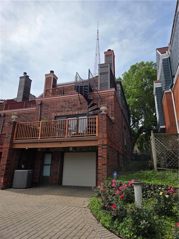 110 30th St, Kansas City, MO 64108