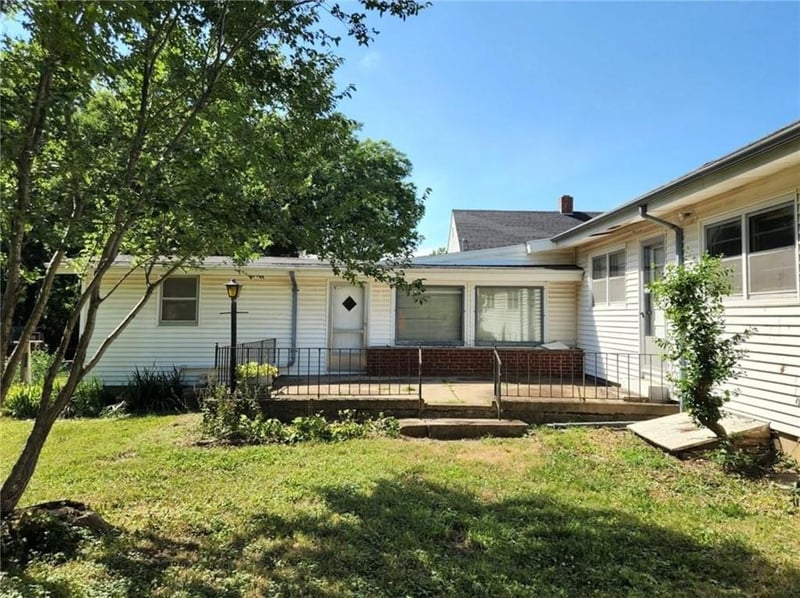 405 Colt St, Windsor, MO 65360