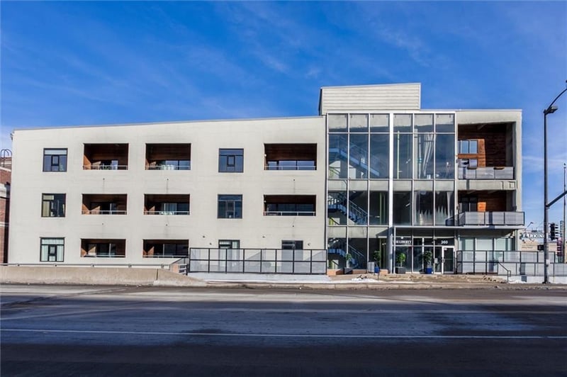 360 Pershing Rd #110, Kansas City, MO 64108