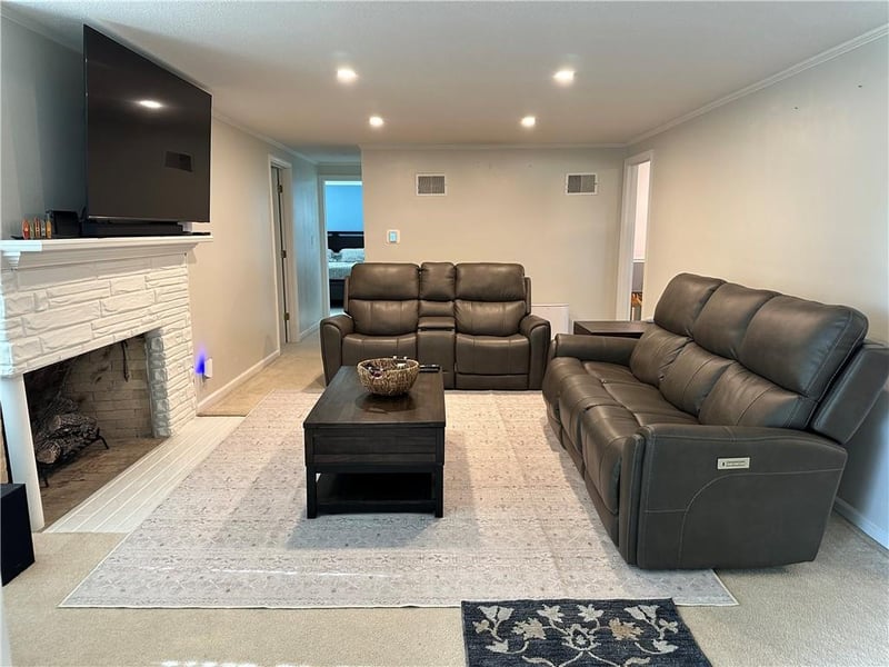 822 Sunset Ave, Chillicothe, MO 64601