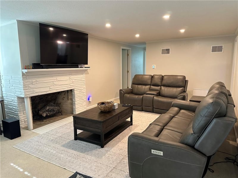 822 Sunset Ave, Chillicothe, MO 64601
