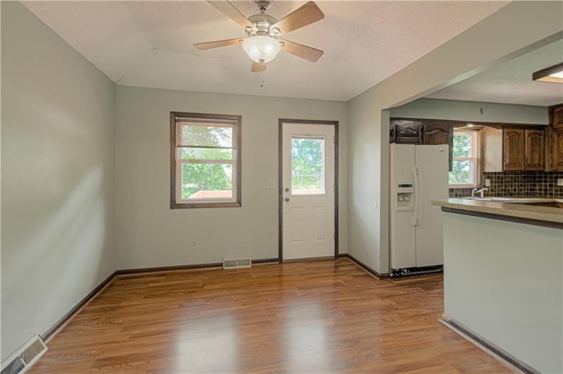 16307 Spring Valley Rd, Belton, MO 64012