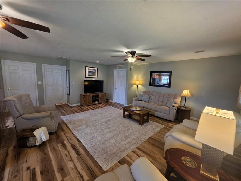 1401 Main St, El Dorado Springs, MO 64744