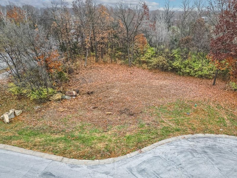 1942 Edgewood Dr, Leavenworth, KS 66048