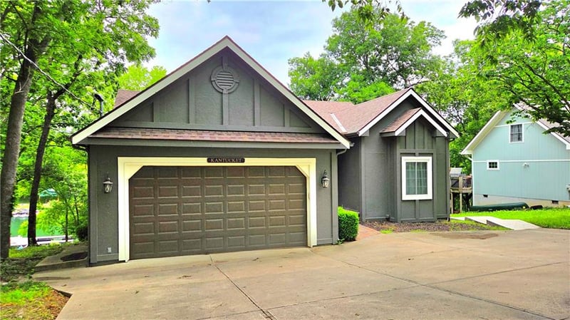150 Rose Marie Dr, Linn Valley, KS 66040