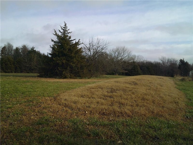 206 Sundance Dr, Paola, KS 66071