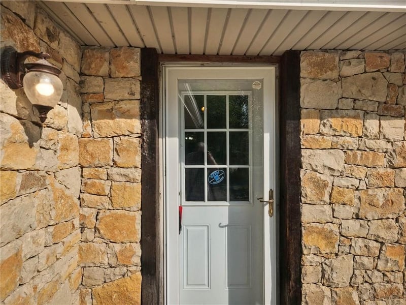 7000 Buckner Tarsney Rd, Oak Grove, MO 64075