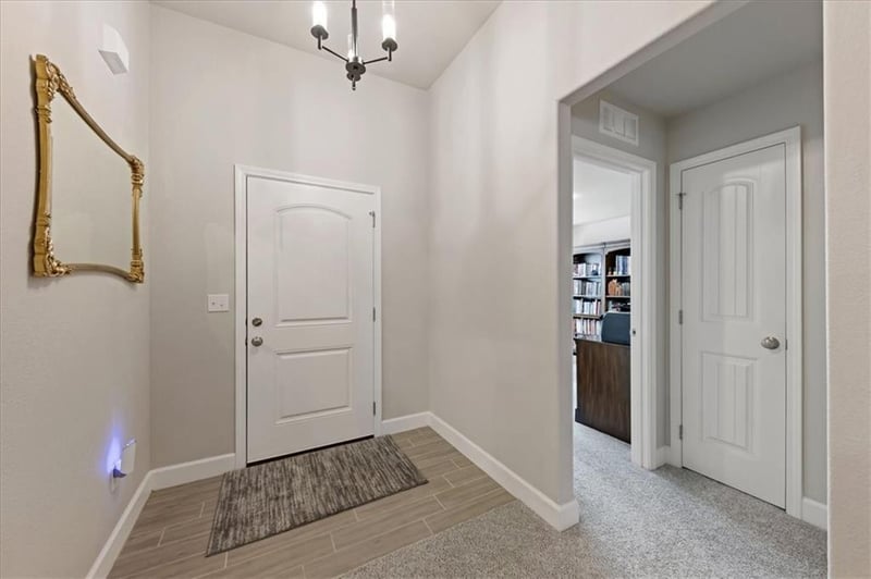 7528 Arapahoe Dr, Shawnee, KS 66227