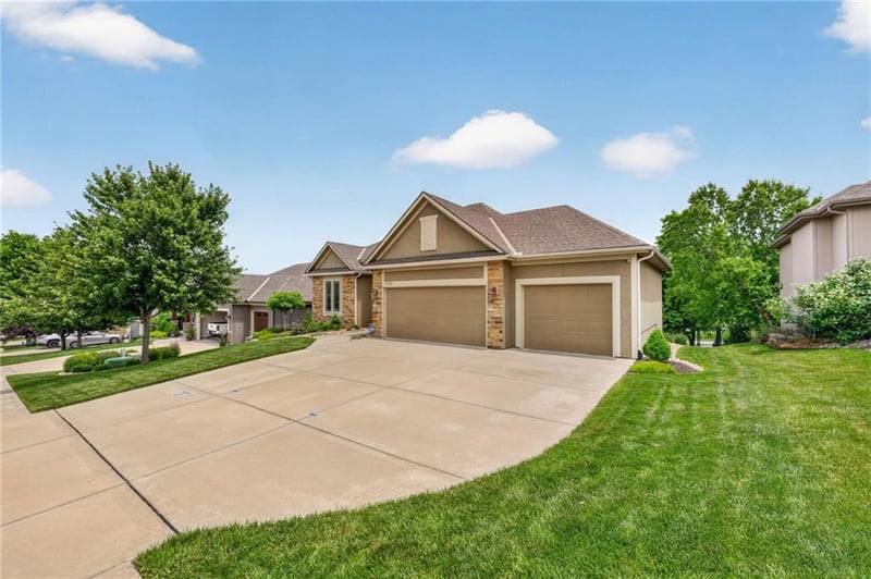 12255 Belmont Dr, Platte City, MO 64079