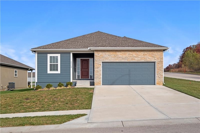 15300 Jessica St, Kansas City, MO 64152