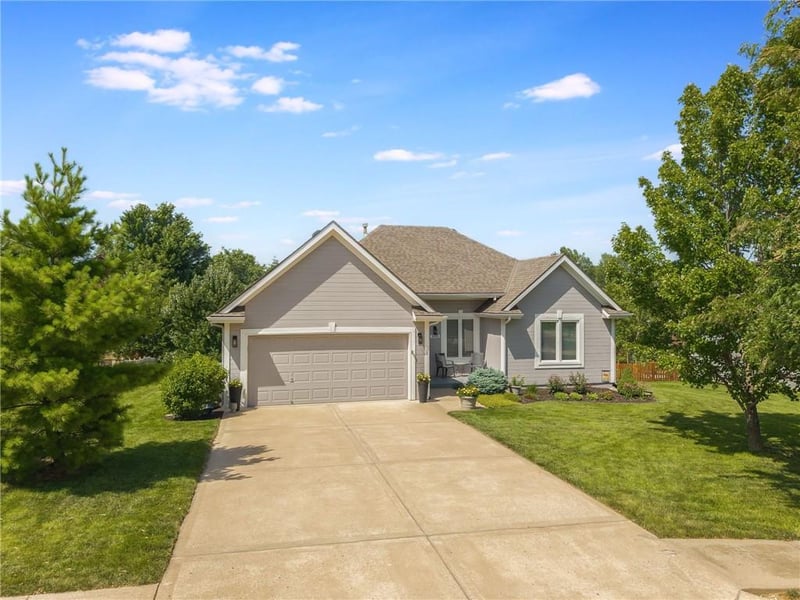 3918 NE 78th St, Kansas City, MO 64119