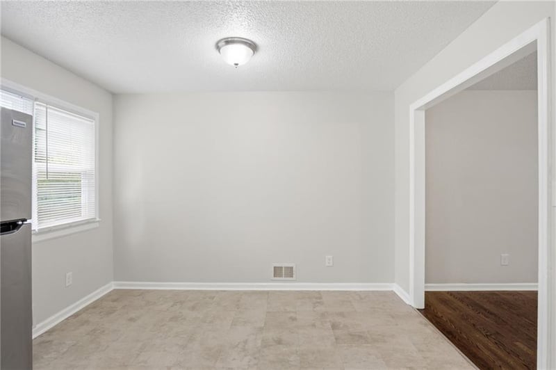 8909 Stark Ave, Kansas City, MO 64138