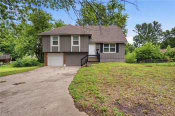 8909 Stark Ave, Kansas City, MO 64138