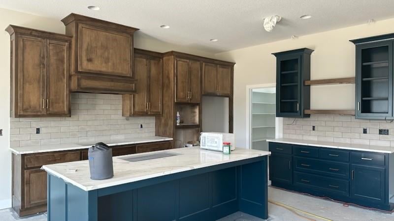 12713 174th St, Overland Park, KS 66221