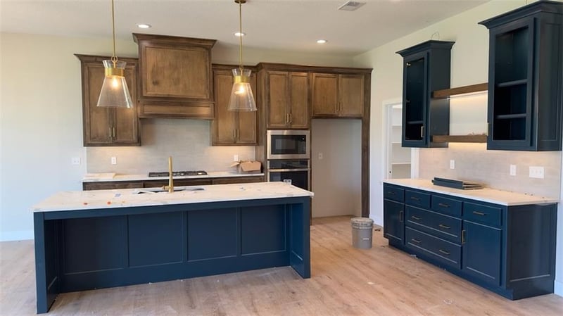 12713 174th St, Overland Park, KS 66221