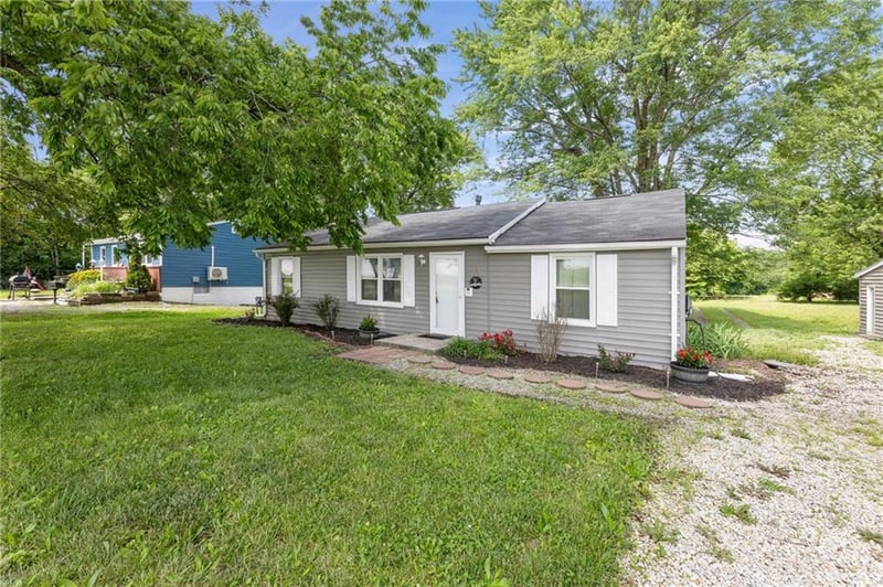 18710 Mullen Dr, Belton, MO 64012