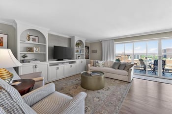 121 W 48th St #808, Kansas City, MO 64112
