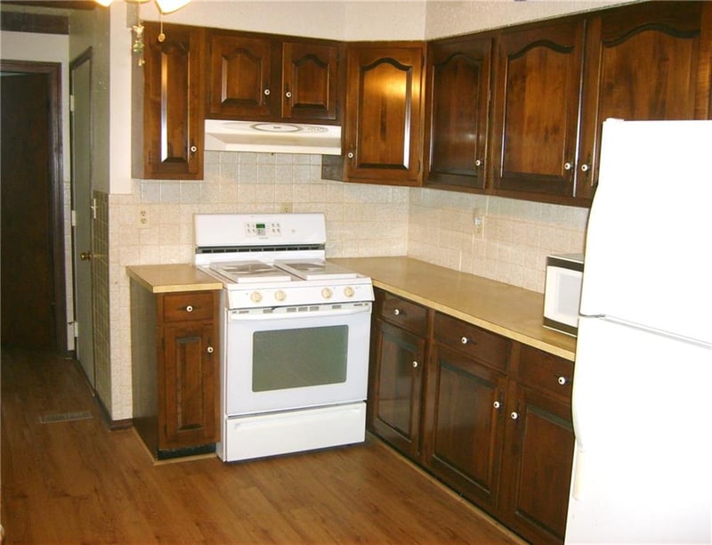 301 3rd St, Arma, KS 66712