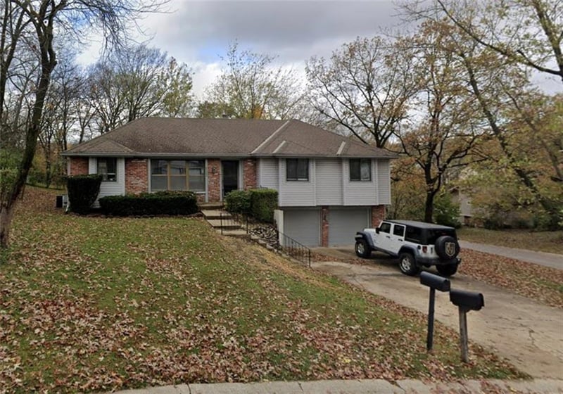 6722 Mokane St, Kansas City, MO 64151