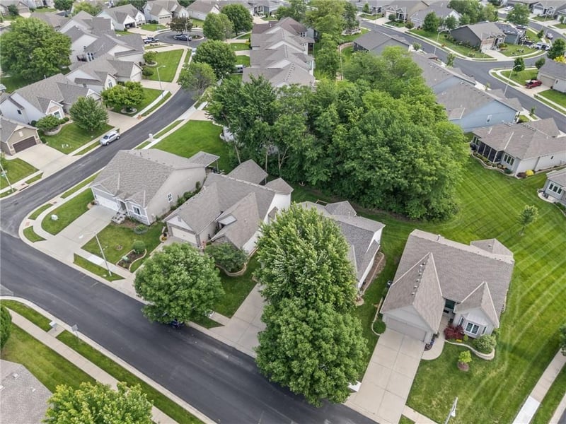 8655 Britt Ave, Kansas City, MO 64154