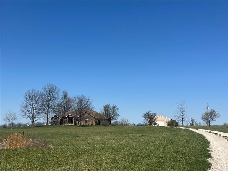 169 County Rd V Rd, Warrensburg, MO 64093