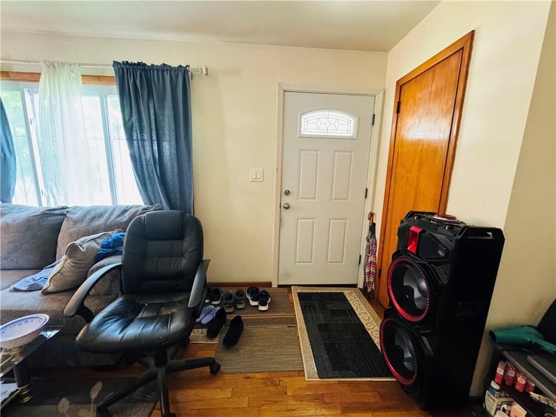1224 Drury Ave, Kansas City, MO 64127