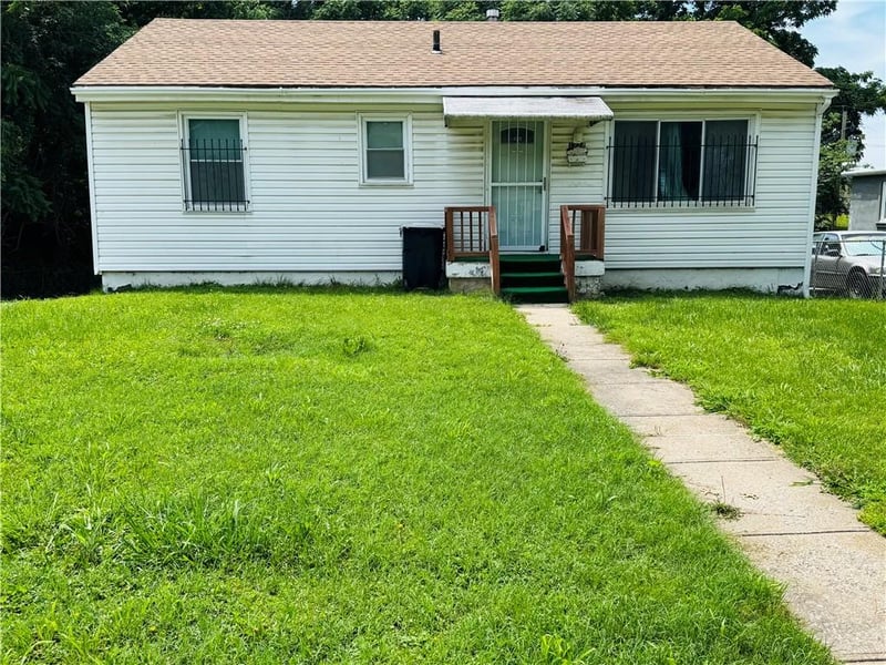 1224 Drury Ave, Kansas City, MO 64127