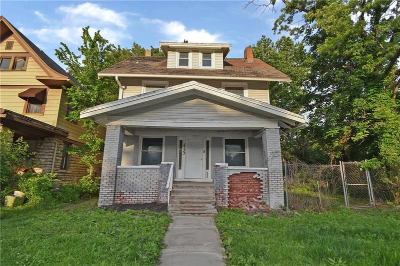 3733 Prospect Ave, Kansas City, MO 64128