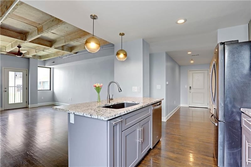 2980 Baltimore Ave #2208, Kansas City, MO 64108