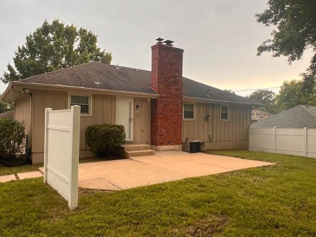 15802 44th Ter, Independence, MO 64055