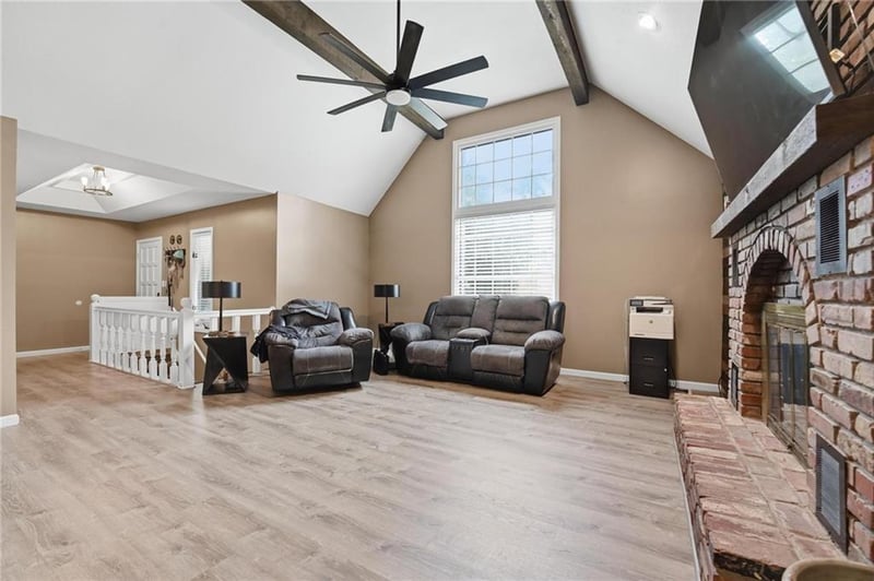 5305 58th Ter, Kansas City, MO 64151