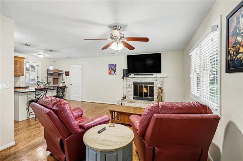 6401 W 82nd Ter, Overland Park, KS 66204