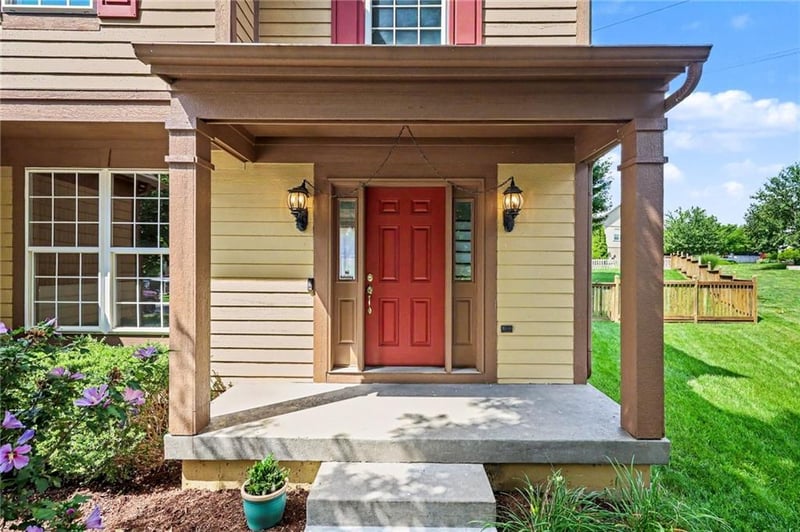 15512 Arapaho St, Olathe, KS 66062
