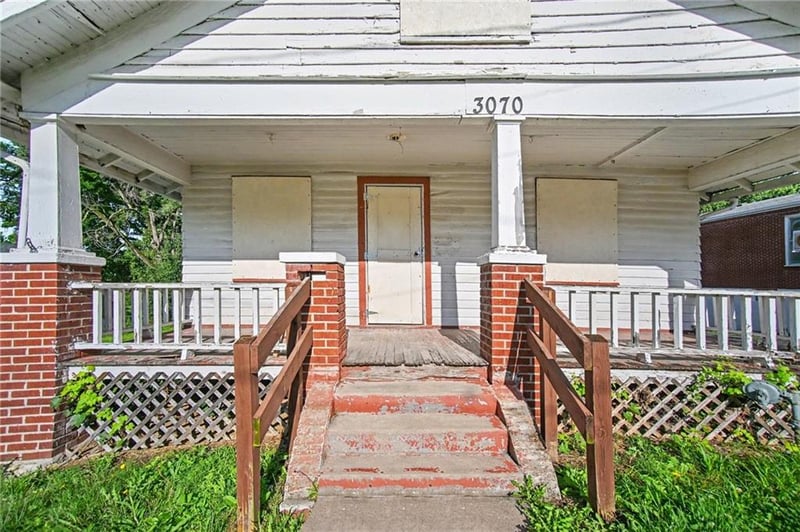 3070 33rd St, Kansas City, KS 66104