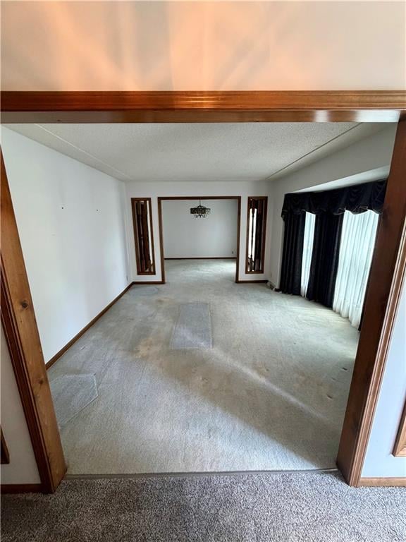 14233 Parish Dr, St Joseph, MO 64505