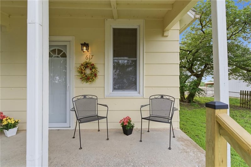 617 Pawnee St, Leavenworth, KS 66048