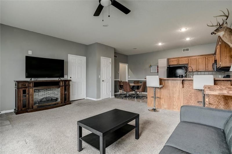 22615 76th Ter, Shawnee, KS 66227