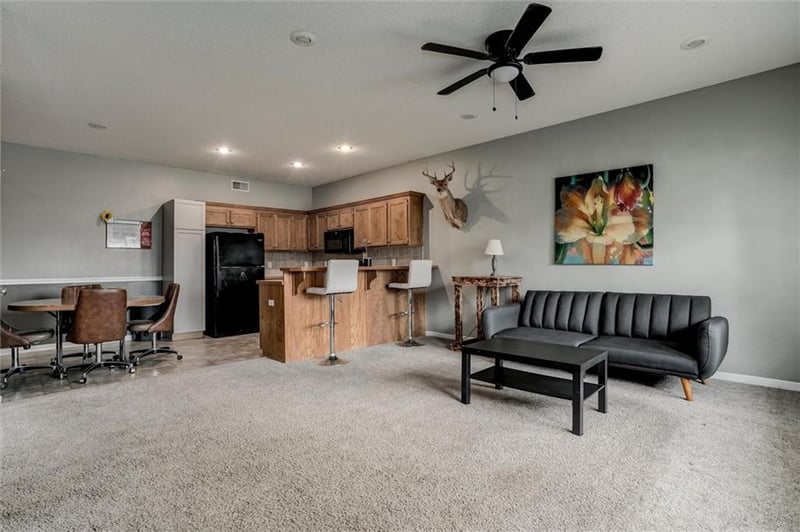 22615 76th Ter, Shawnee, KS 66227