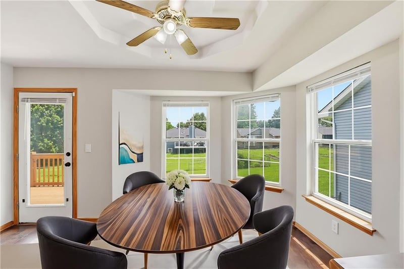 901 Foxtail Dr, Grain Valley, MO 64029