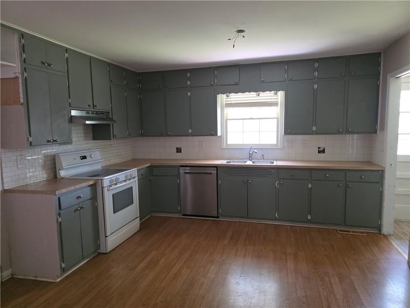 1601 Maple St, Ottawa, KS 66067
