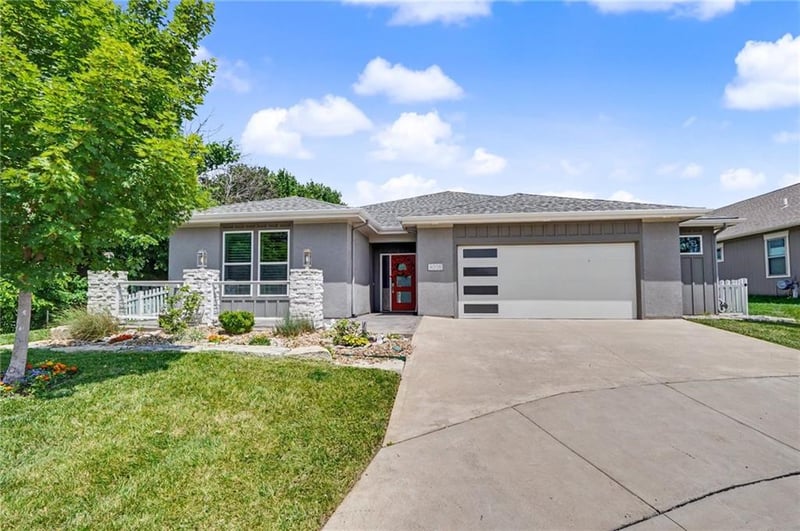 4008 Sweetclover St, Lawrence, KS 66049