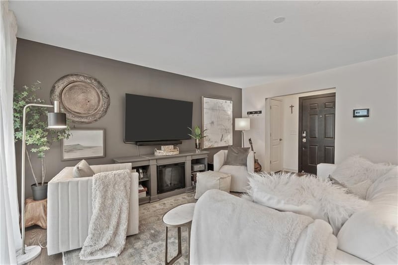 7417 102 Ct #103C, Overland Park, KS 66212