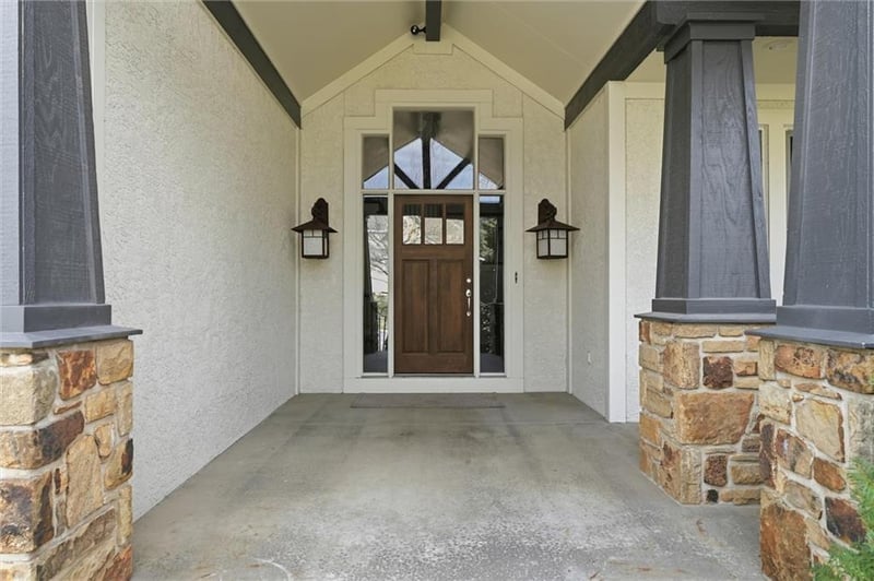 15088 Sherwood St, Leawood, KS 66224