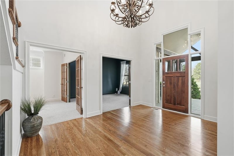 15088 Sherwood St, Leawood, KS 66224