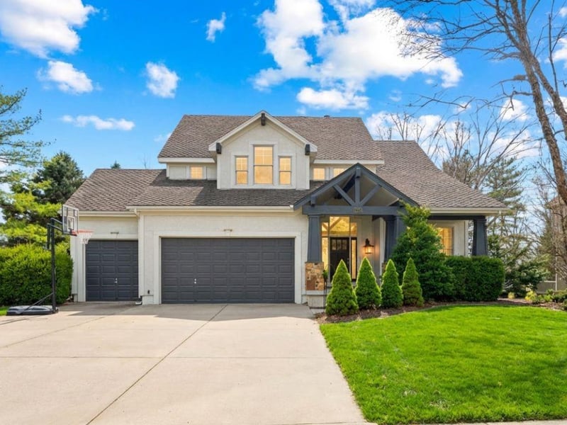 15088 Sherwood St, Leawood, KS 66224